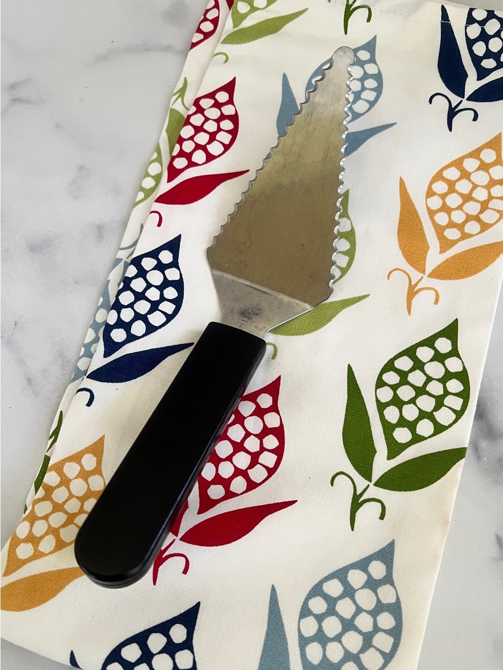 Pampered Chef Slice 'N Serve Stainless Steel Pie Server, Black Handle